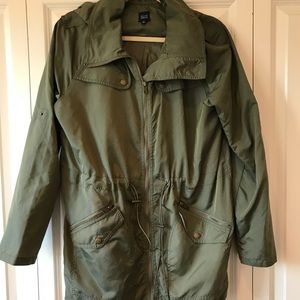 Hunter Green Lightweight Rain Jacket